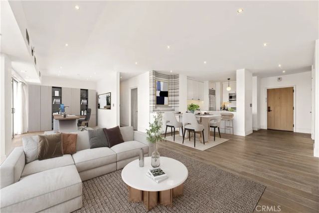 999 N Doheny 310, West Hollywood, CA 90069
