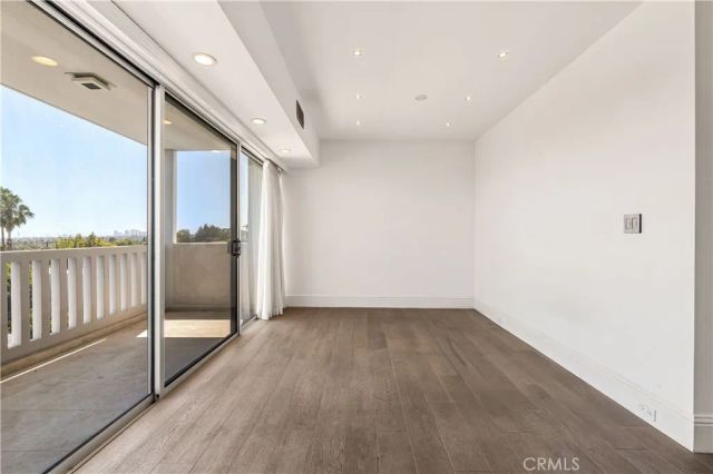 999 N Doheny 310, West Hollywood, CA 90069