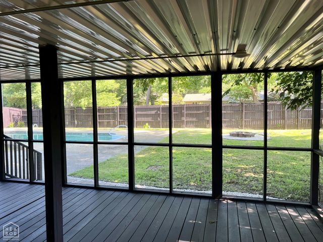 1804 Deerwood Drive, Jonesboro, AR 72404