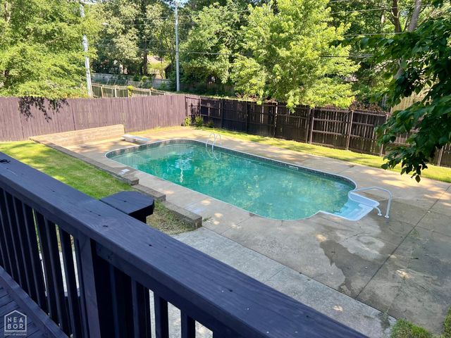 1804 Deerwood Drive, Jonesboro, AR 72404