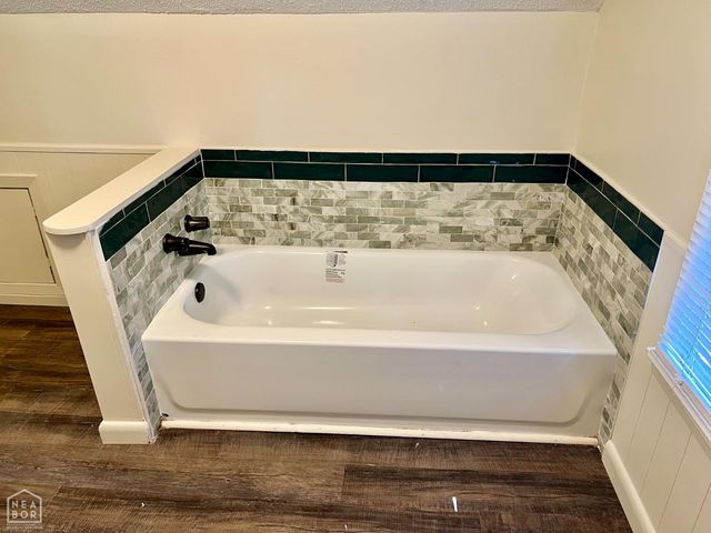 1804 Deerwood Drive, Jonesboro, AR 72404