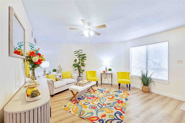 2310 Balsam Drive B106, Arlington, TX 76006