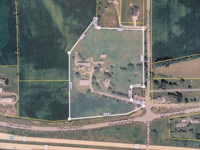 2749 Town Hall Rd, Mount Horeb, WI 53572