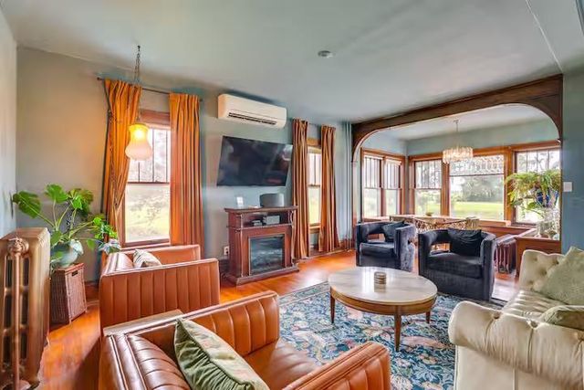 2749 Town Hall Rd, Mount Horeb, WI 53572