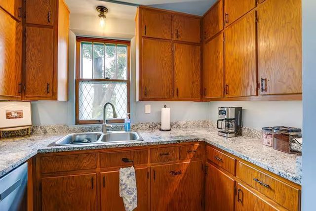 2749 Town Hall Rd, Mount Horeb, WI 53572