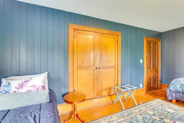 2749 Town Hall Rd, Mount Horeb, WI 53572