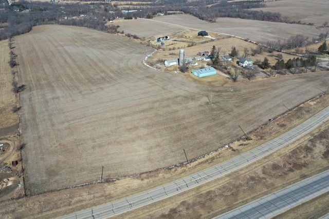 2749 Town Hall Rd, Mount Horeb, WI 53572