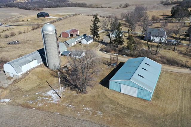 2749 Town Hall Rd, Mount Horeb, WI 53572