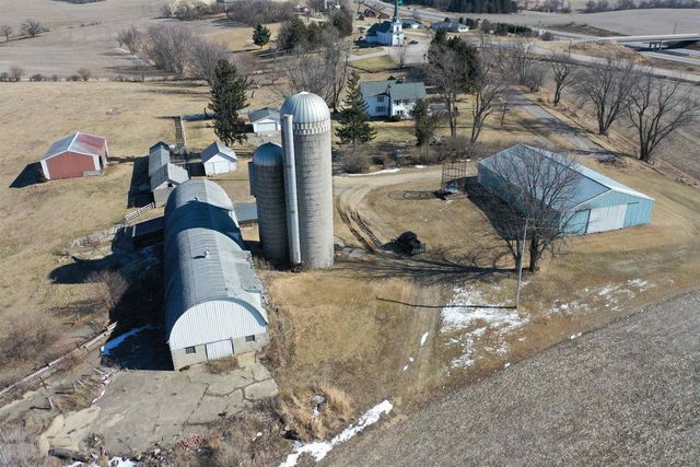 2749 Town Hall Rd, Mount Horeb, WI 53572