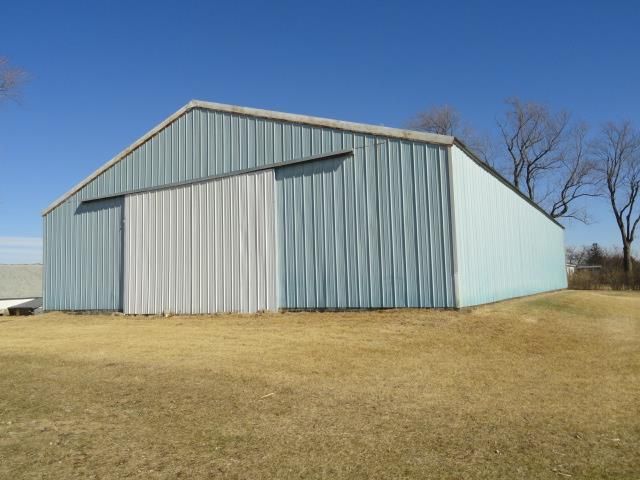 2749 Town Hall Rd, Mount Horeb, WI 53572