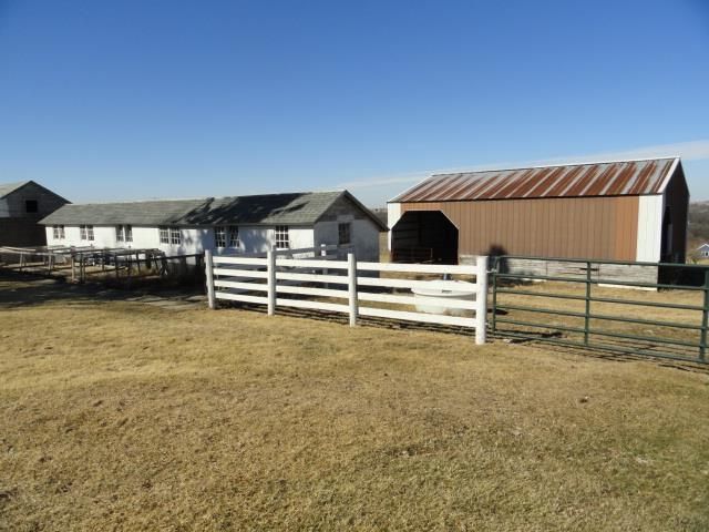 2749 Town Hall Rd, Mount Horeb, WI 53572