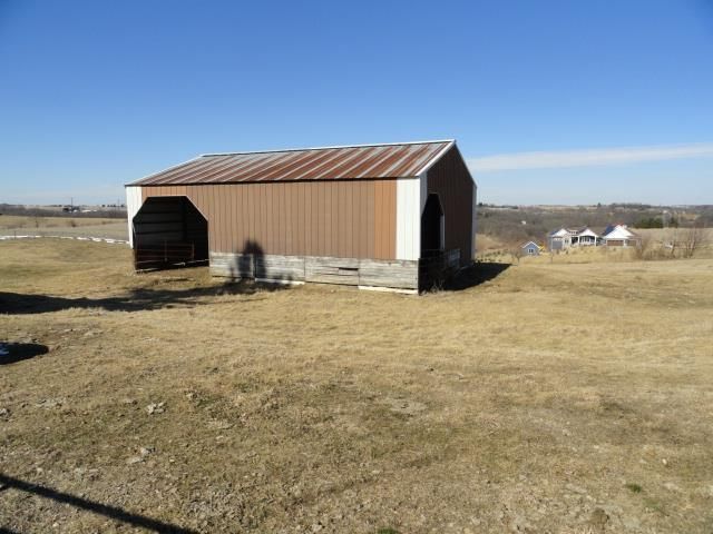 2749 Town Hall Rd, Mount Horeb, WI 53572