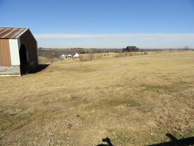 2749 Town Hall Rd, Mount Horeb, WI 53572
