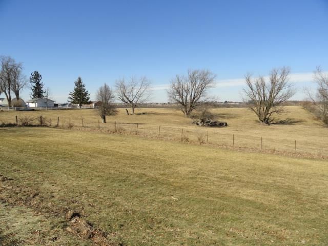 2749 Town Hall Rd, Mount Horeb, WI 53572