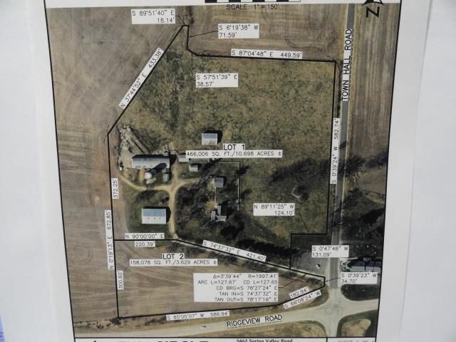 2749 Town Hall Rd, Mount Horeb, WI 53572