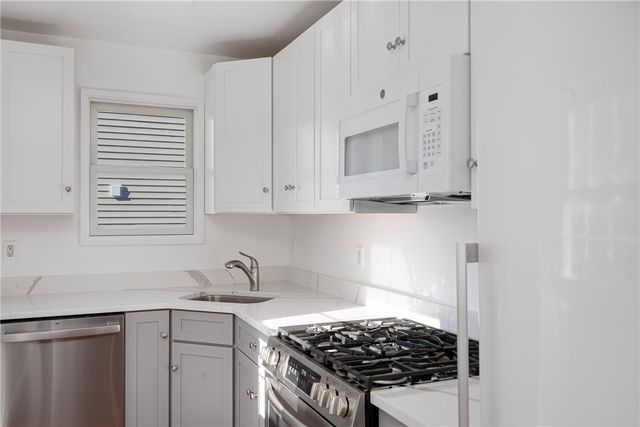 33 Evergreen Street, Providence, RI 02906