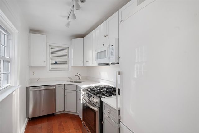 33 Evergreen Street, Providence, RI 02906