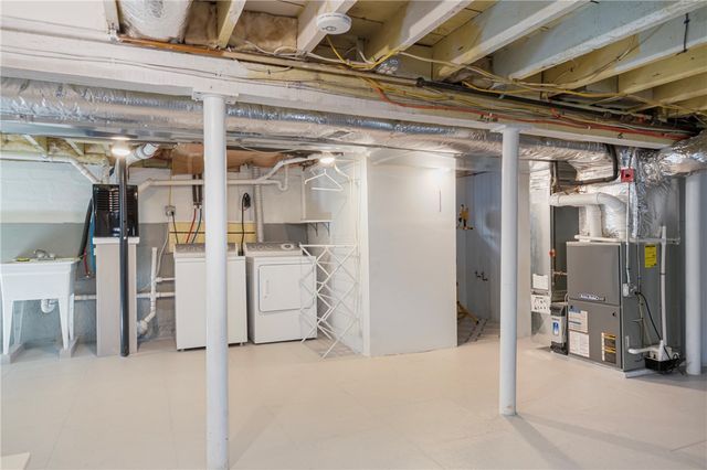 33 Evergreen Street, Providence, RI 02906