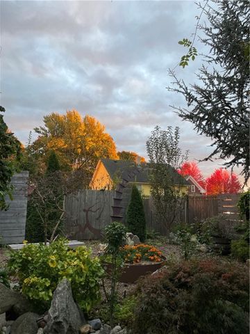 33 Evergreen Street, Providence, RI 02906