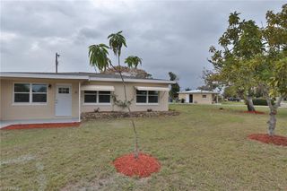 11 California RD B, Lehigh Acres, FL 33936