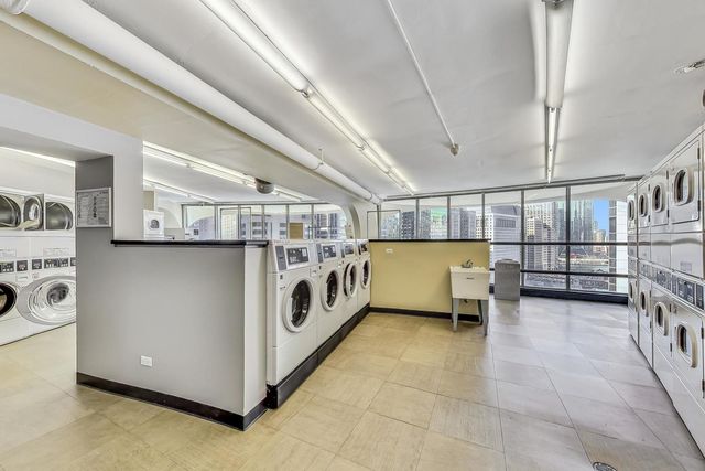 300 N State Street 4702, Chicago, IL 60654