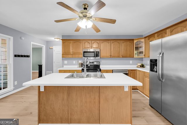 1078 Spratlin Mill Road, Hull, GA 30646