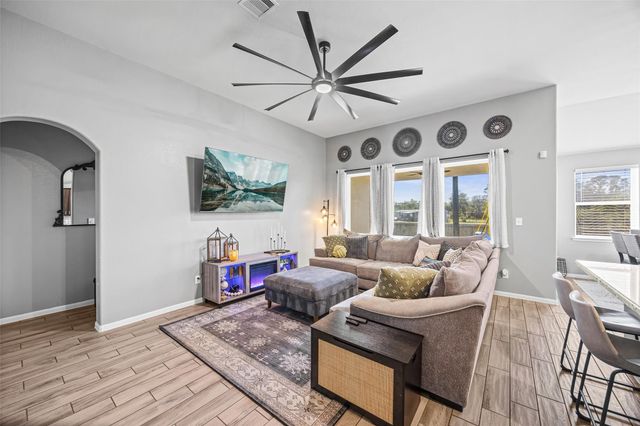 126 Polar Bear Trail, Crosby, TX 77532