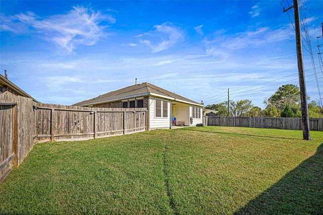 126 Polar Bear Trail, Crosby, TX 77532
