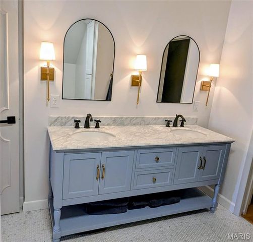 2020 Madison Avenue, Edwardsville, IL 62025