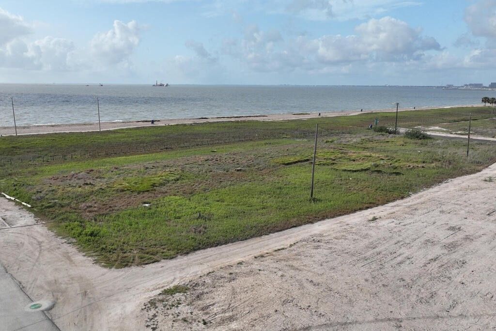 4421 N Shoreline Blvd, Corpus Christi, TX 78402 — photo 3