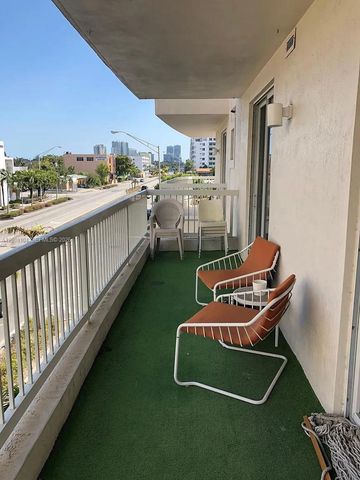 2400 SW 27th Ave 304, Miami, FL 33145