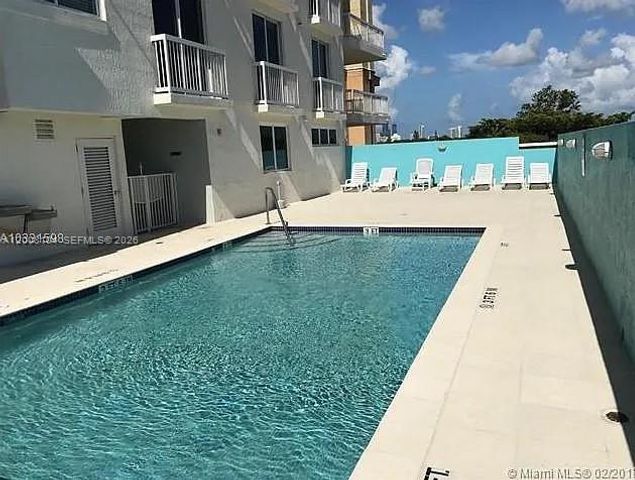 2400 SW 27th Ave 304, Miami, FL 33145