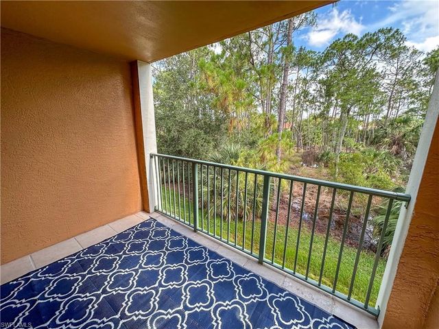 1250 Wildwood Lakes BLVD 206, Naples, FL 34104