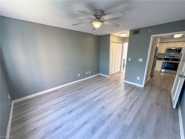 1250 Wildwood Lakes BLVD 206, Naples, FL 34104