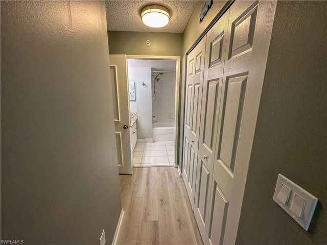 1250 Wildwood Lakes BLVD 206, Naples, FL 34104