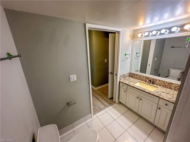 1250 Wildwood Lakes BLVD 206, Naples, FL 34104