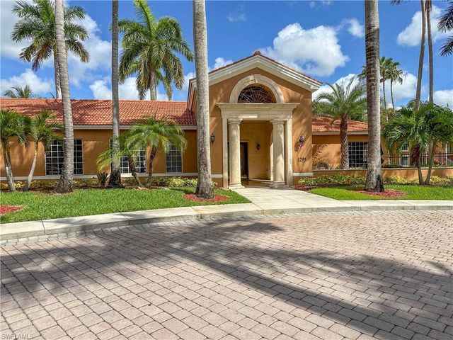 1250 Wildwood Lakes BLVD 206, Naples, FL 34104