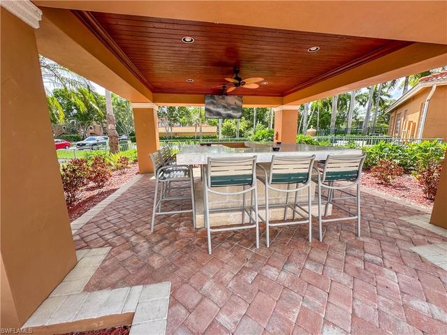 1250 Wildwood Lakes BLVD 206, Naples, FL 34104