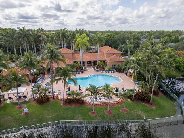 1250 Wildwood Lakes BLVD 206, Naples, FL 34104