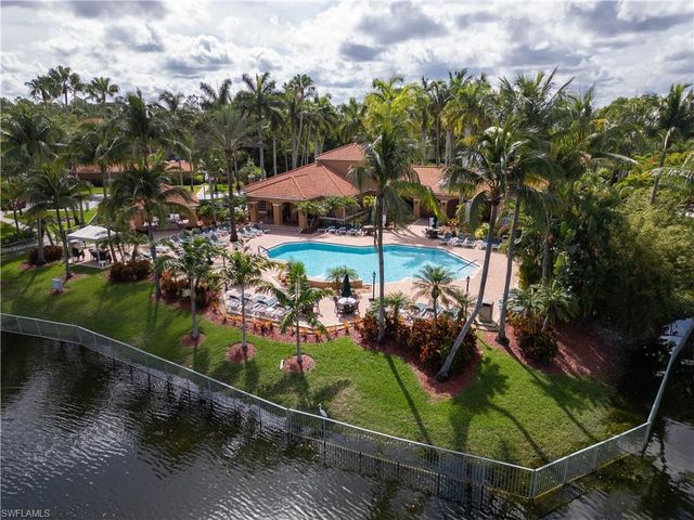 1250 Wildwood Lakes BLVD 206, Naples, FL 34104