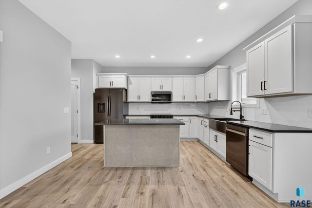 5411 W Patriot St Street, Sioux Falls, SD 57107