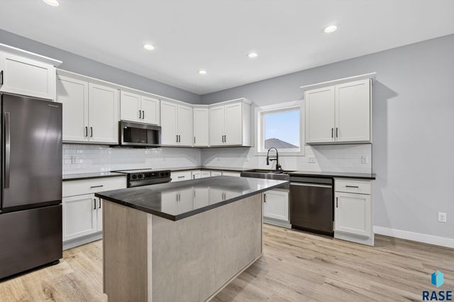 5411 W Patriot St Street, Sioux Falls, SD 57107