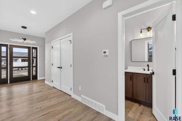 5411 W Patriot St Street, Sioux Falls, SD 57107