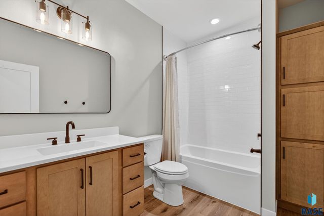 5411 W Patriot St Street, Sioux Falls, SD 57107