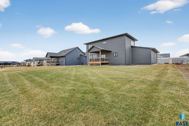 5411 W Patriot St Street, Sioux Falls, SD 57107