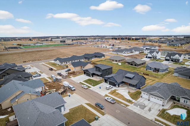 5411 W Patriot St Street, Sioux Falls, SD 57107