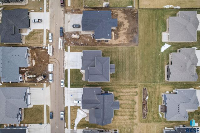 5411 W Patriot St Street, Sioux Falls, SD 57107