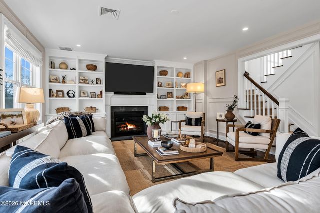 12 Balmer Court, Oceanport, NJ 07757