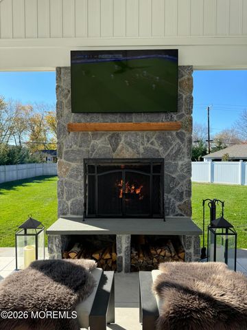 12 Balmer Court, Oceanport, NJ 07757