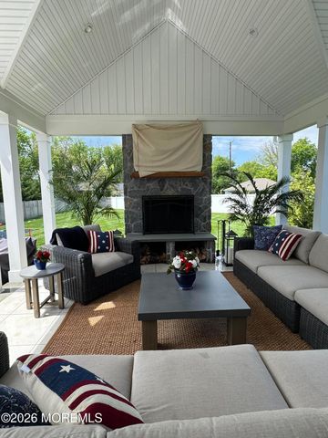 12 Balmer Court, Oceanport, NJ 07757